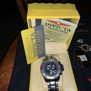 Invicta mens watch. Great Bargain!!!!!
